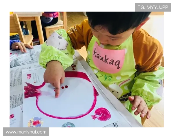 足球明星们的手指背后隐藏的故事与荣耀时刻 足球明星们的手指背后隐藏的故事与荣耀时刻