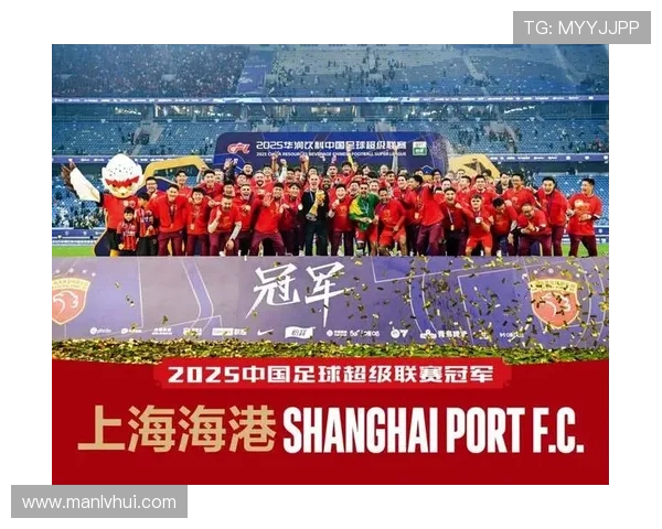 足球明星海报名场面引发热潮球迷狂欢共庆足球盛事